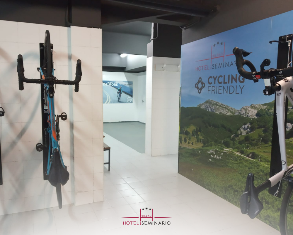 Hotel-Seminario-Derio-Cycling-Parking